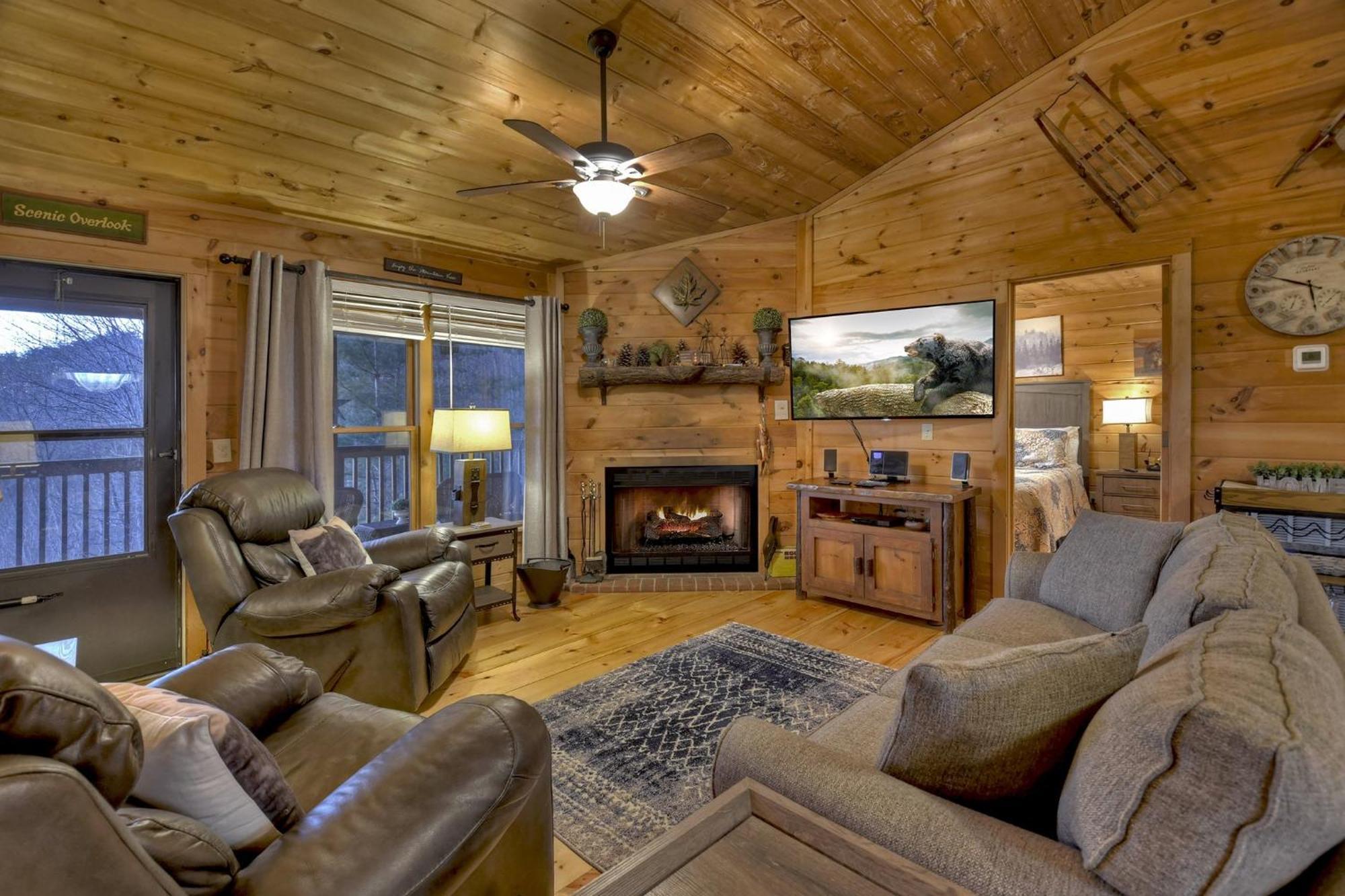 Talking Leaves Hot Tub Firepit And Comfy King Beds Βίλα Ellijay Εξωτερικό φωτογραφία